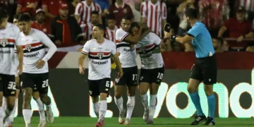 CSA segura empate sem gols com Grêmio e vai às oitavas da Copa do Brasil