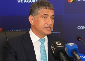 João Baptista Borges impulsiona electrificação total em áreas rurais até 2030