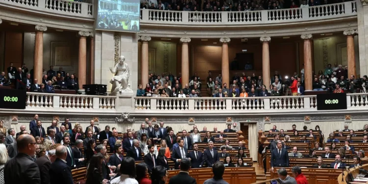 Legislativas. Novo parlamento reúne-se na terça-feira
