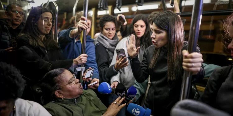 Bloco de Esquerda. O desafio de reerguer um partido