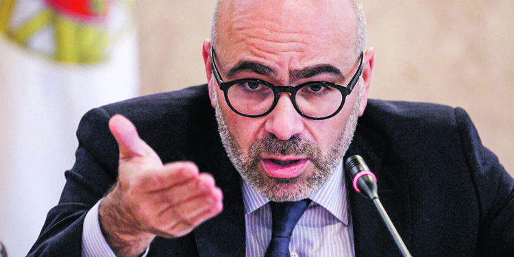 Governo apela para que sindicatos desconvoquem greve “vazia de objetivos”