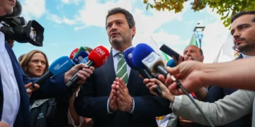 Ventura propõe plataforma de entendimento com AD e IL para revisão constitucional