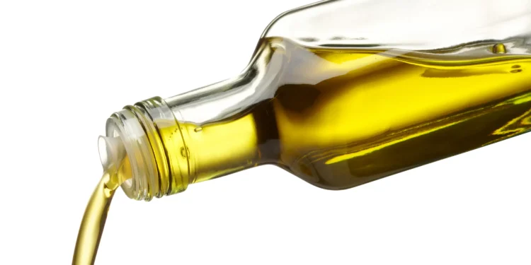 Anvisa proíbe comercialização e uso de duas marcas de azeite