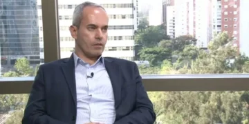 “Vai e volta do IOF se deve a dilema do governo entre arrumar a casa e reeleger Lula”