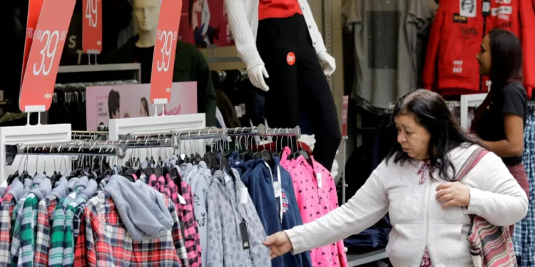 Cielo/ICVA: Comércio vende 6,3% mais no Dia das Mães em 2025 que em 2024