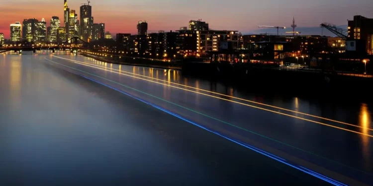 Taxa de desemprego da zona do euro se mantém em 6,2% em março