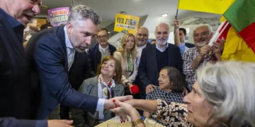 Pedro Nuno Santos acusa Montenegro de “autoritarismo” com “ameaça” de alterações à lei da greve