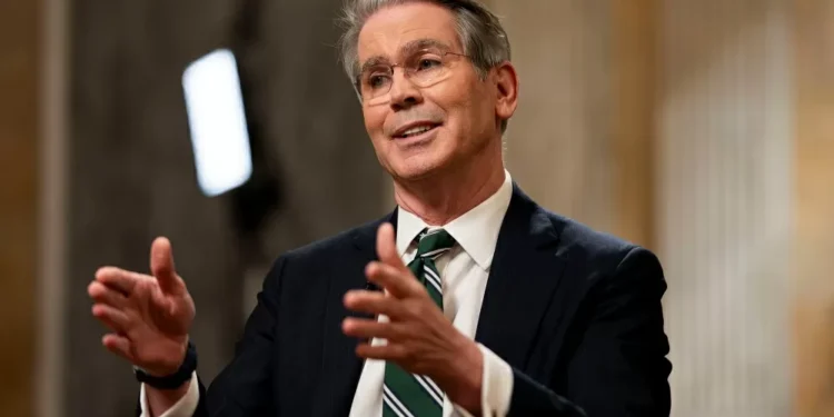 Bessent diz que dados não mostram recessão nos EUA e espera que PIB seja revisado