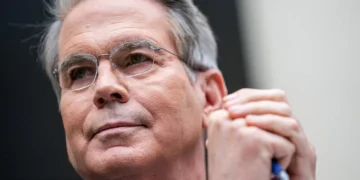 Bessent sugere que negociações sobre tarifas podem ir além de prazo dado por Trump