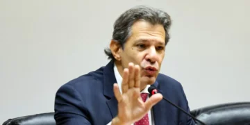 No momento nenhum gasto é bem-vindo, a não ser imprescindíveis, diz Haddad à Record