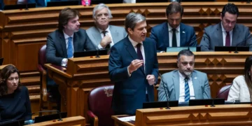 Paulo Núncio continua como líder parlamentar do CDS-PP