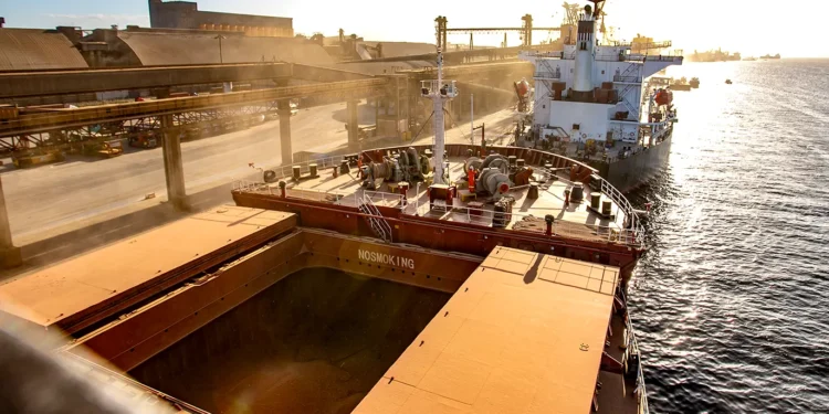 Brasil avança e é 58º em competitividade global, mas precisa de mudanças estruturais