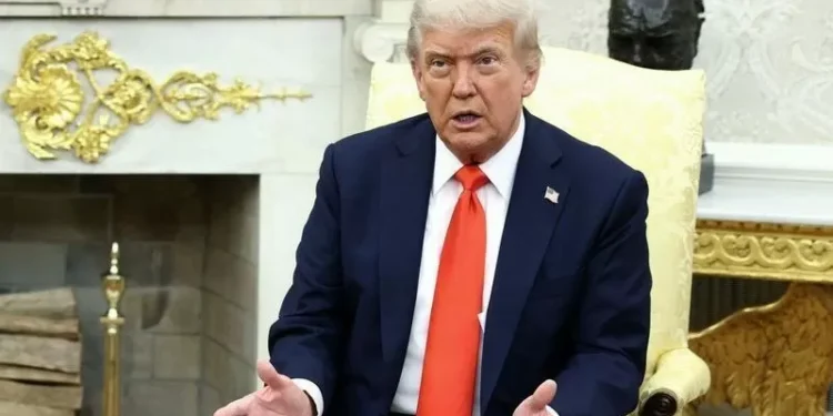 Trump diz que tarifas vão subir para países que se aproveitam dos EUA