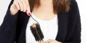 Barba, cabelo e sobrancelha: transplante capilar atrai jovens e mulheres