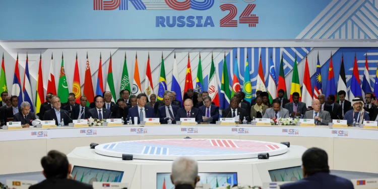 Bloco comercial, ambiente de cooperação ou alinhamento político? O que é o Brics?