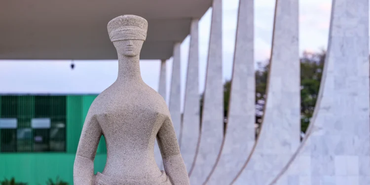 Caminho para questionar STF é pelas cortes internacionais, diz Maierovitch