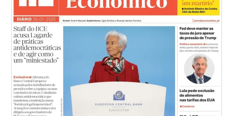 A primeira página do Jornal Económico de 30 de julho