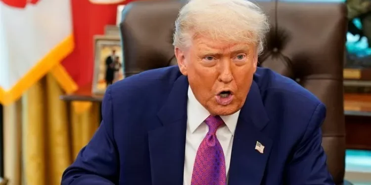 Trump promete tarifa de 10% para quem se alinhar às políticas dos Brics