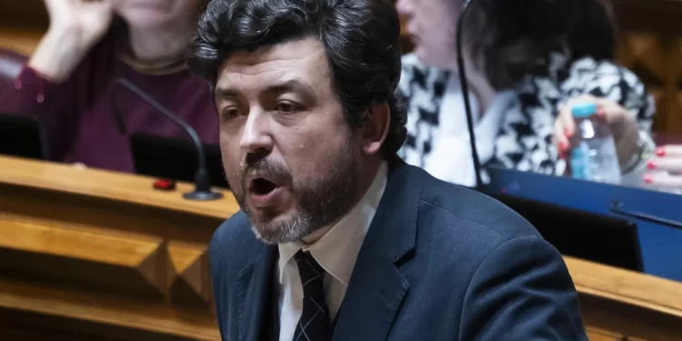 Esquerda acusa Governo de violar Constituição na revisão da lei da nacionalidade