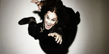 Como o estilo de Ozzy Osbourne ajudou a moldar o impacto fashion e cultural do heavy metal?