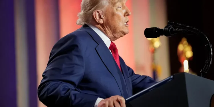 Trump afirma que reduzirá tarifas se países abrirem seus mercados para os EUA