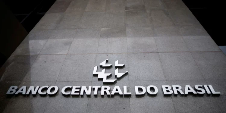 Banco Central suspende mais três instituições financeiras do Pix