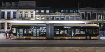 Câmara do Porto devia ter estado mais à altura no metrobus, diz Nuno Cardoso