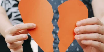 ‘Síndrome do coração partido’: estresse, como desilusão amorosa, pode causar quadro tão grave quanto infarto