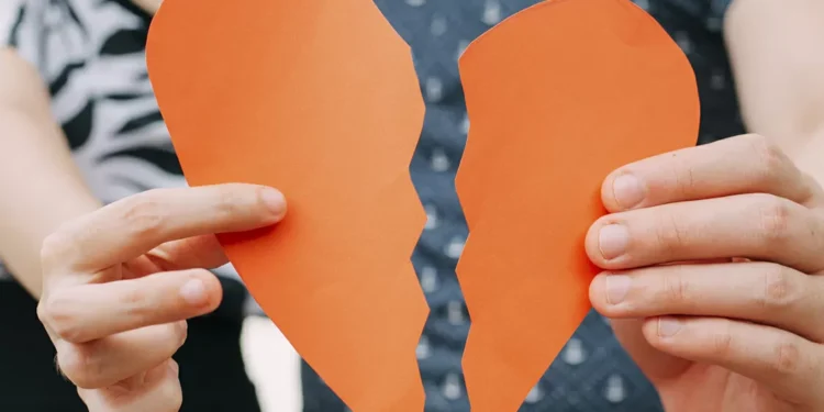 ‘Síndrome do coração partido’: estresse, como desilusão amorosa, pode causar quadro tão grave quanto infarto