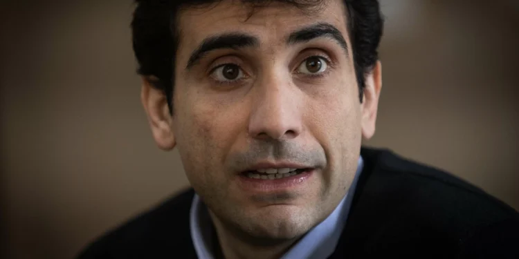 Galípolo: volume de impulso fiscal para crescimento tem surpreendido economistas