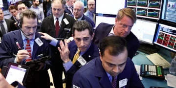 Wall Street encerra no ‘verde’ com expetativa de corte de juros