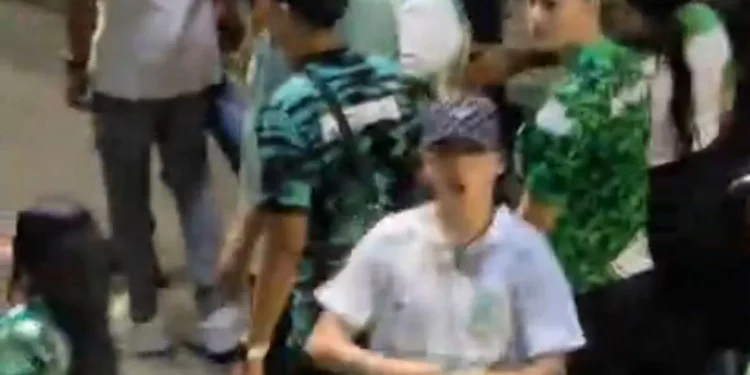 Vídeo: torcedor do Atlético Nacional faz gesto racista para são-paulinos