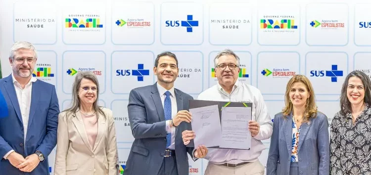 SUS e planos de saúde: primeiros pacientes são atendidos na rede privada no Recife