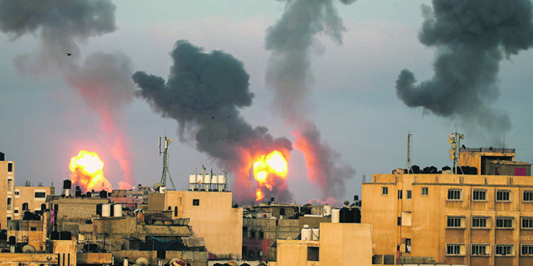 Chefe da diplomacia da UE exige libertação de reféns após imagens “aterradoras”