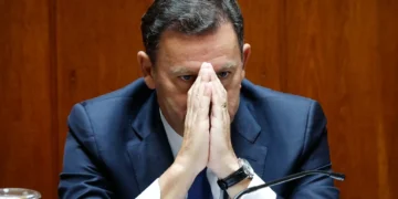 Montenegro vai ao Parlamento dar explicações sobre a gestão dos incêndios