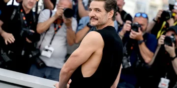 Shorts curtos e peito nu: por que a moda masculina ficou tão mais sexy?