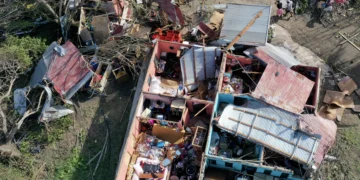 Número de mortes após passagem do furacão Melissa passa de 40