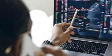 Bolsa de Lisboa abre no verde com Jerónimo Martins a liderar os ganhos