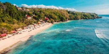 O sonho virou pesadelo: os impactos do movimento sem controle de visitantes em Bali