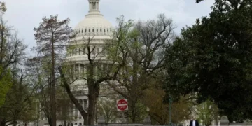 Proposta dos Democratas para evitar paralisação nos EUA é barrada