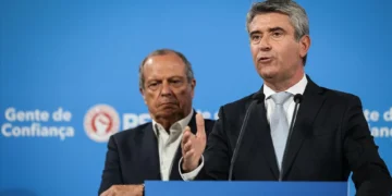 “Tem provas dadas”: PS vai apoiar António José Seguro nas presidenciais