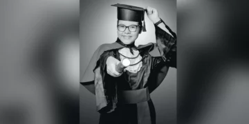 ‘Preciso de desafios’, diz jovem de 14 anos que já foi aprovada em catorze cursos superiores