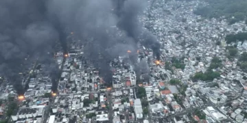 Vídeo: imagens de drones mostram “zona de guerra” durante operação no RJ