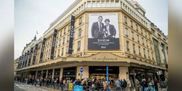 A polêmica inauguração da primeira loja física da chinesa Shein em Paris