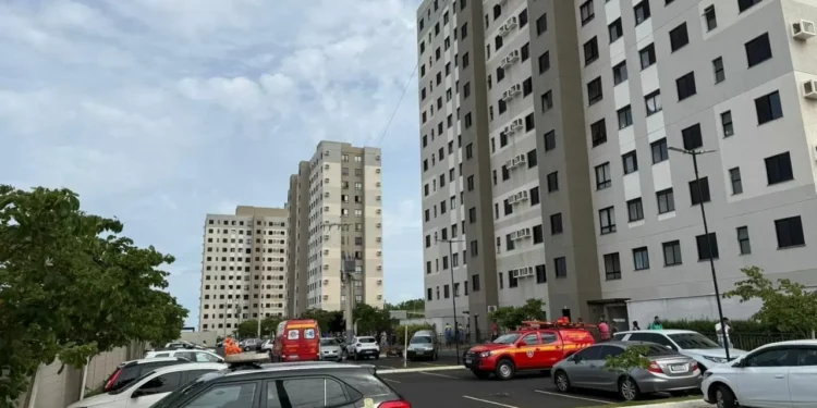Menino de 5 anos morre após cair do 12º andar de prédio em MG
