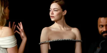Emma Stone e um fio de ousadia que transforma…