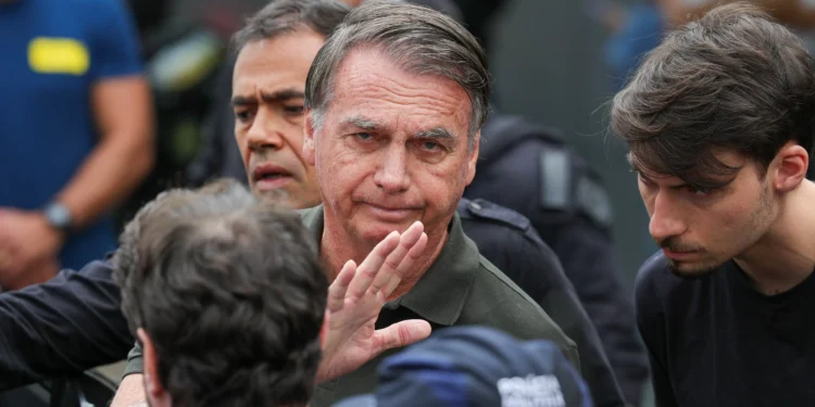 Especialista: Prisão de Bolsonaro é parte de processo que impactará eleição