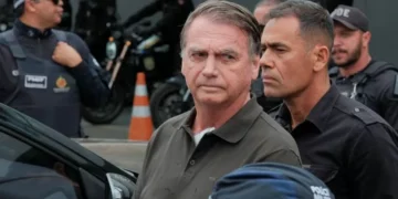 Aliados de Bolsonaro fazem vistoria na Papuda