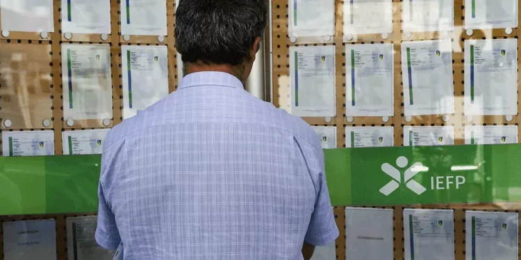 Despedimentos coletivos sobem 17% até setembro e mantêm valor mais alto desde 2020