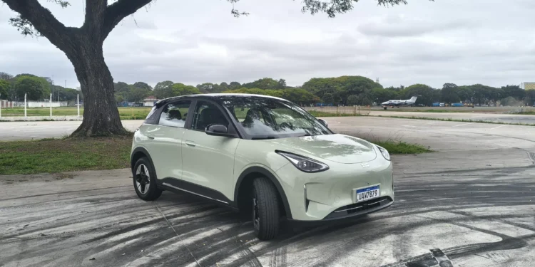 Dirigimos o EX2, carro mais vendido da China que chega agora ao Brasil